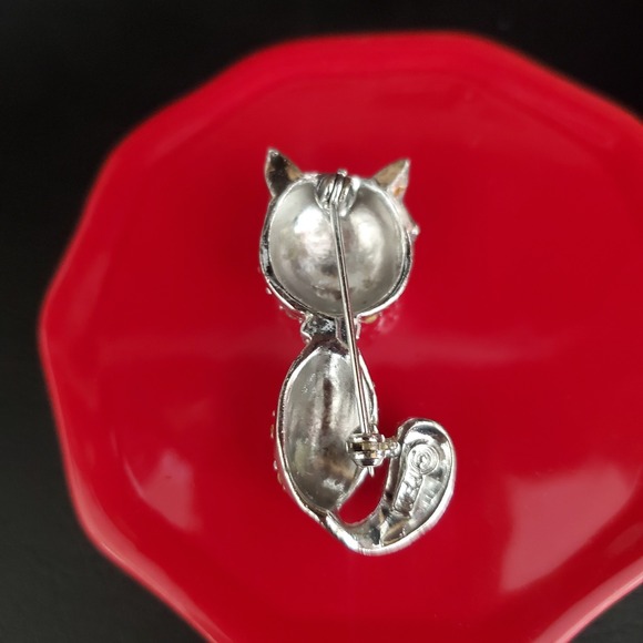 Vintage PELL Winking Cat Pin Brooch Silver Tone with Clear Rhinestones Green Eye - Picture 5 of 8